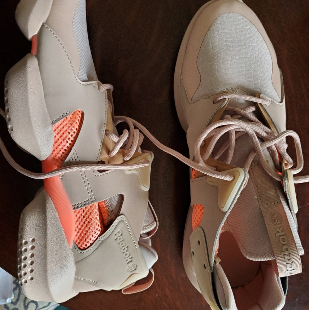 Reebok runners